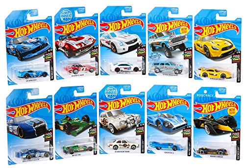 Hot Wheels- Veicoli da Collezione in Scala 1:64, Confezione da 10 Macchinine Other License Giocattolo per...