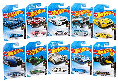 Hot Wheels- Veicoli da Collezione in Scala 1:64, Confezione da 10 Macchinine Other License Giocattolo per...